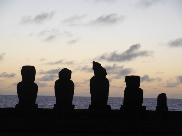 Weltreise Osterinsel Moai