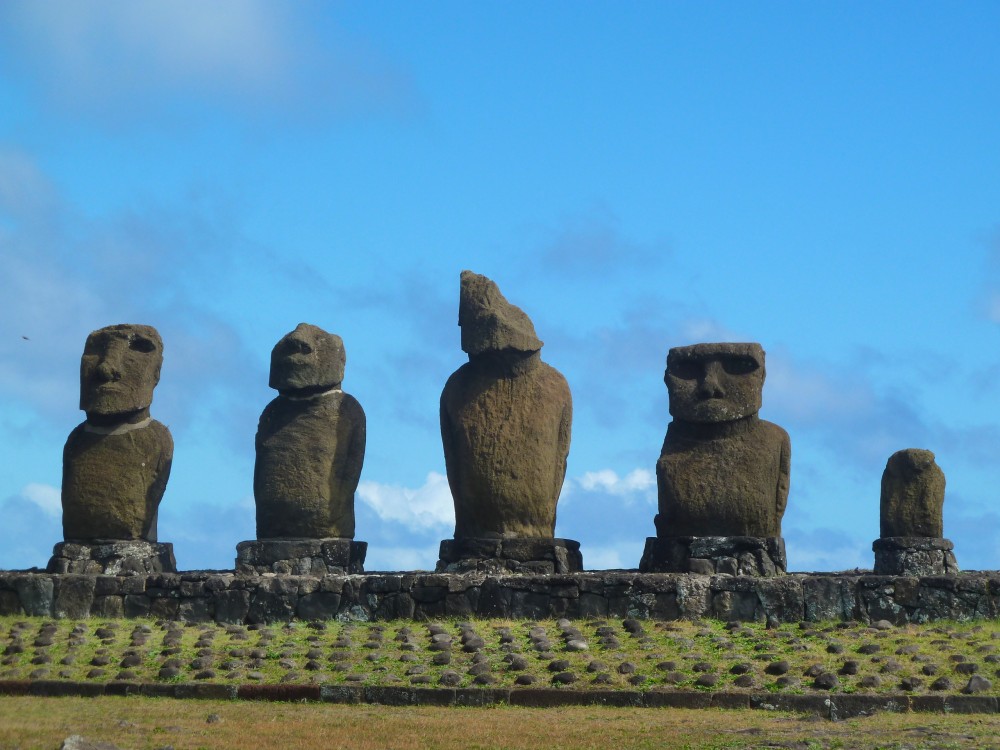 Moai-Statuen auf der Osterinsel.