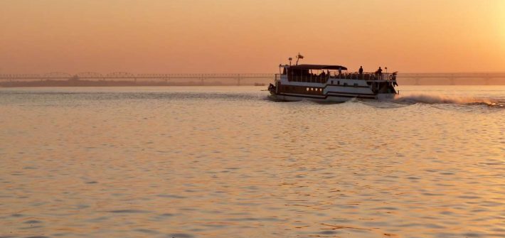 Mit dem Schiff von Bagan nach Mandalay