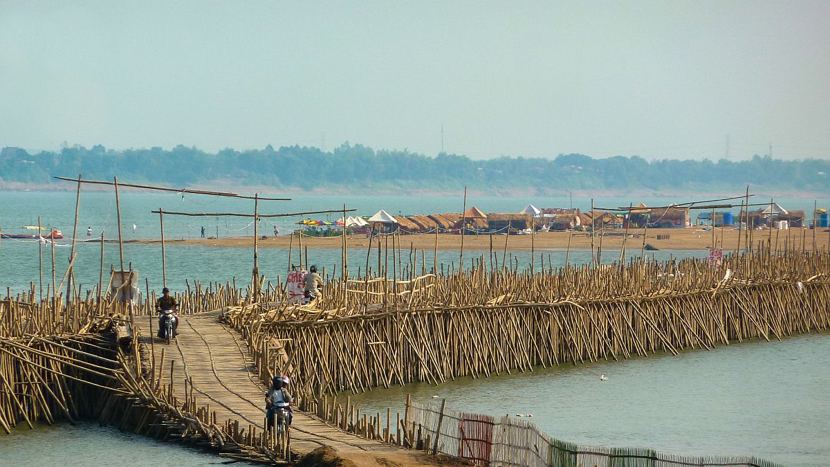 Bambusbrücke in Kampong Cham.