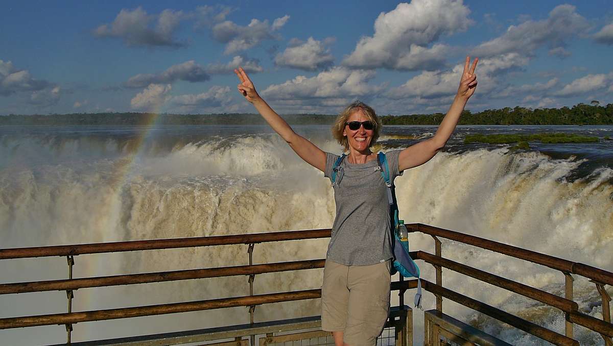 Gina an den Iguazu Fällen