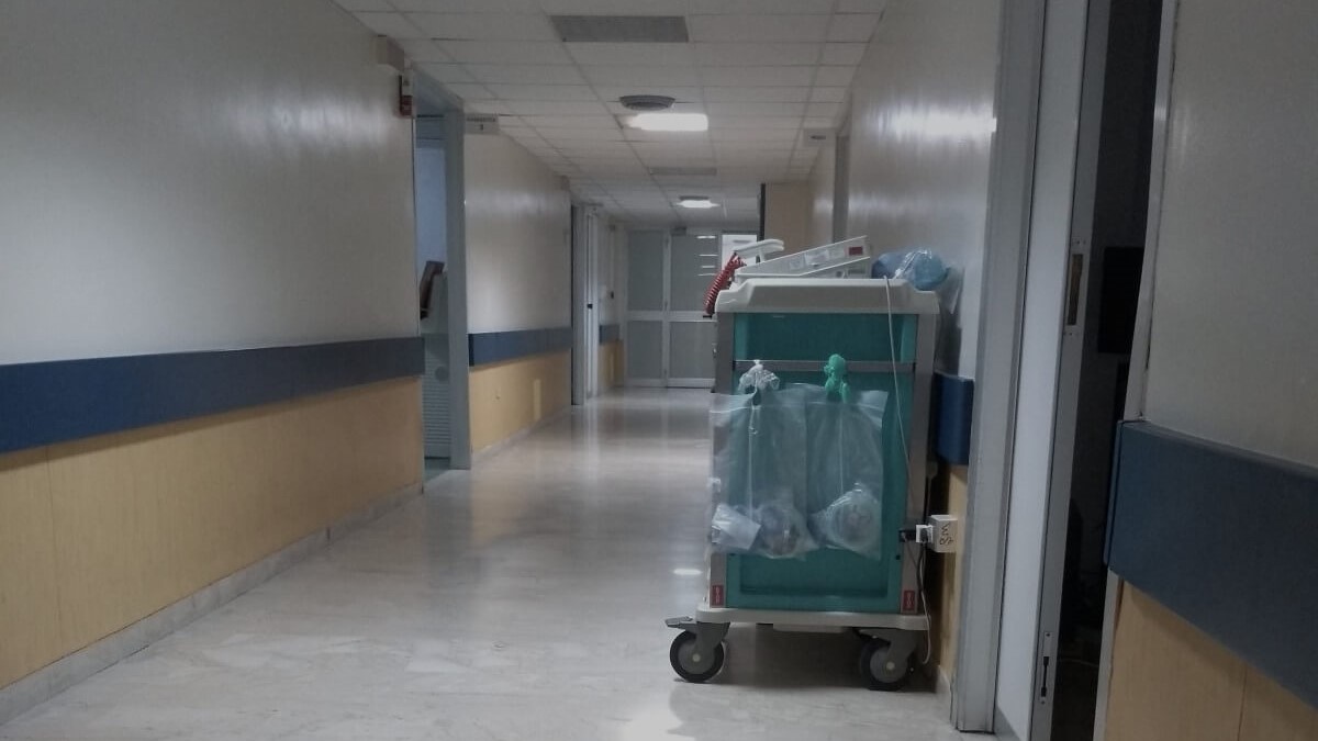 Krankenhausflur.