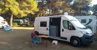 Gemütlicher Campingplatz für uns und unseren Kastenwagen.